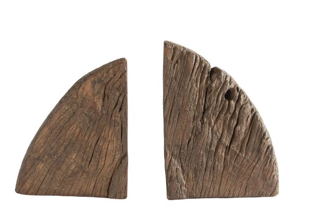 WOODEN BOOKENDS
