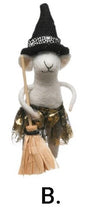 Load image into Gallery viewer, WOOL FELT MOUSE IN COSTUME
